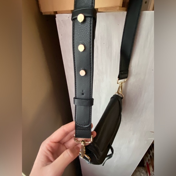 Black purse - Picture 4 of 4